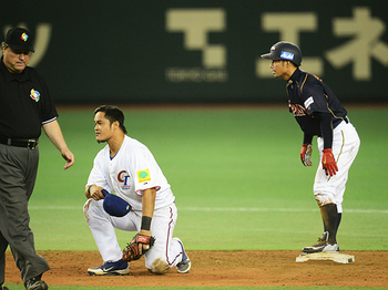鳥谷がスタートしている 盗塁スタートの瞬間 Wbc 台湾戦 , WBC 日本 台湾 鳥谷 盗塁 スタートの瞬間 – FXIU